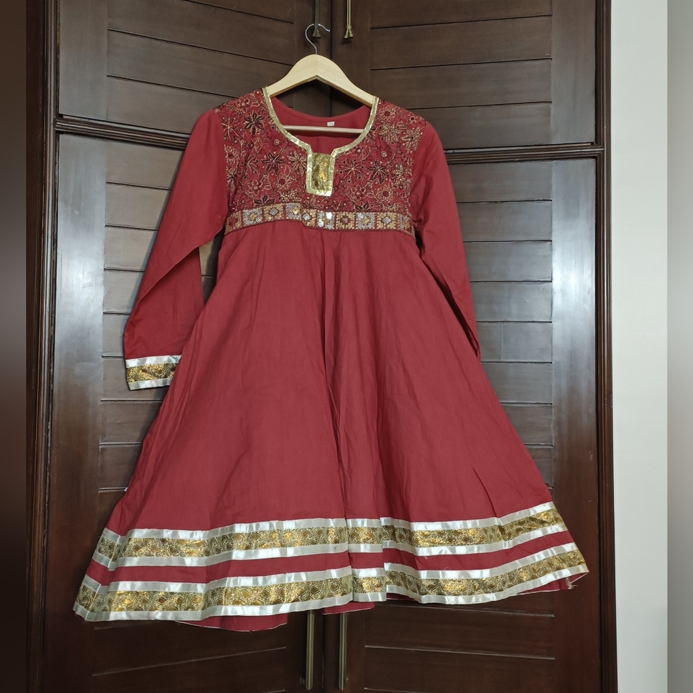 Maroon Embroidered Anarkali Style kurta - Picture 1 of 9